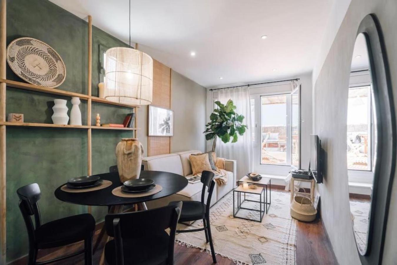 Bolia - 2 Bedroom And Terrace In Eixample Esquerra