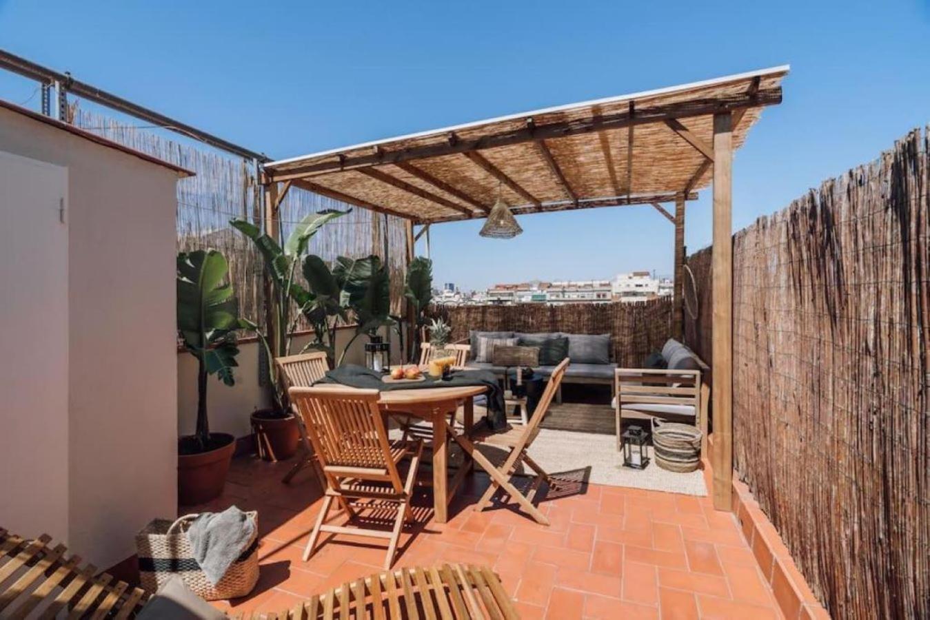 Bolia - 2 Bedroom And Terrace In Eixample Esquerra * Barcelona