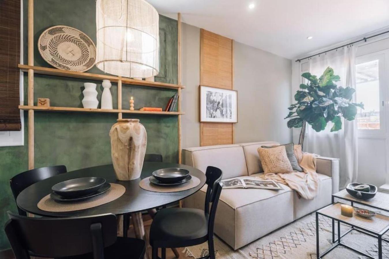 Bolia - 2 Bedroom And Terrace In Eixample Esquerra Apartment *
