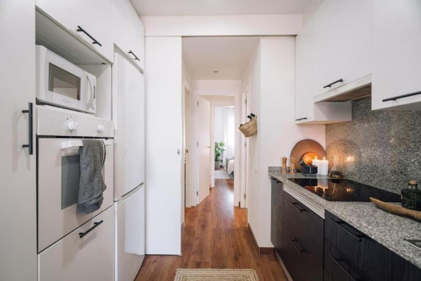 Apartment Bolia - 2 Bedroom And Terrace In Eixample Esquerra Barcelona