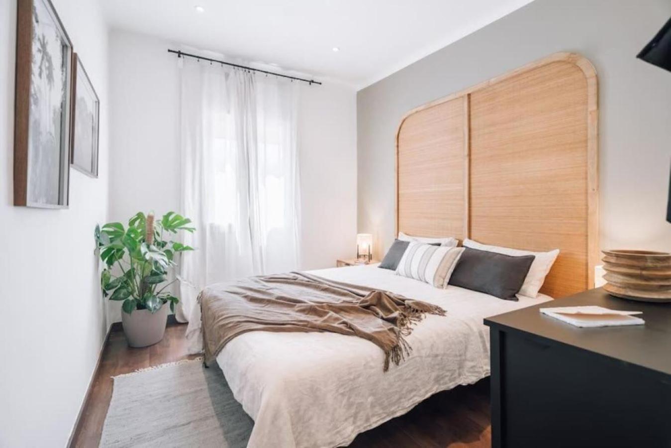 Bolia - 2 Bedroom And Terrace In Eixample Esquerra *